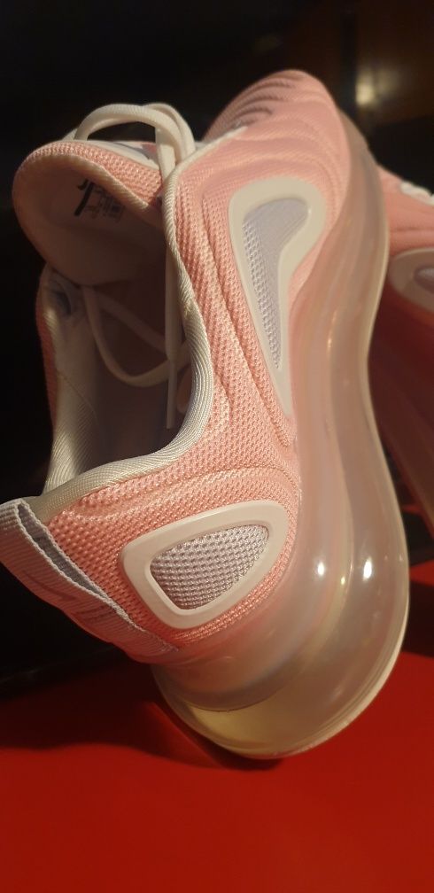 Nike air max 720 best sale pink rose