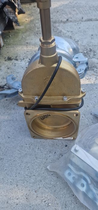 Mufa robinet vidanja cupla vidanja 6 toli mos baba diametru 150 mm pret 1250 lei cu tva se poate trimite prin curier rapid în toată tara