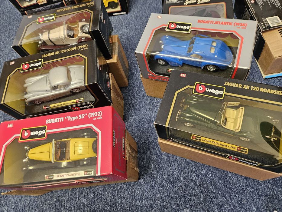 Set Machete Metal Bburago Maisto 1:24 Maisto Show Haulers Series, Sigi