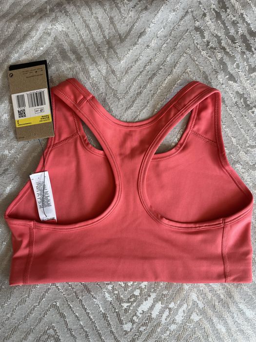 Спортни бюстиета Nike