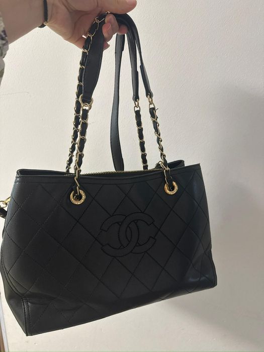 Geanta Chanel de umăr