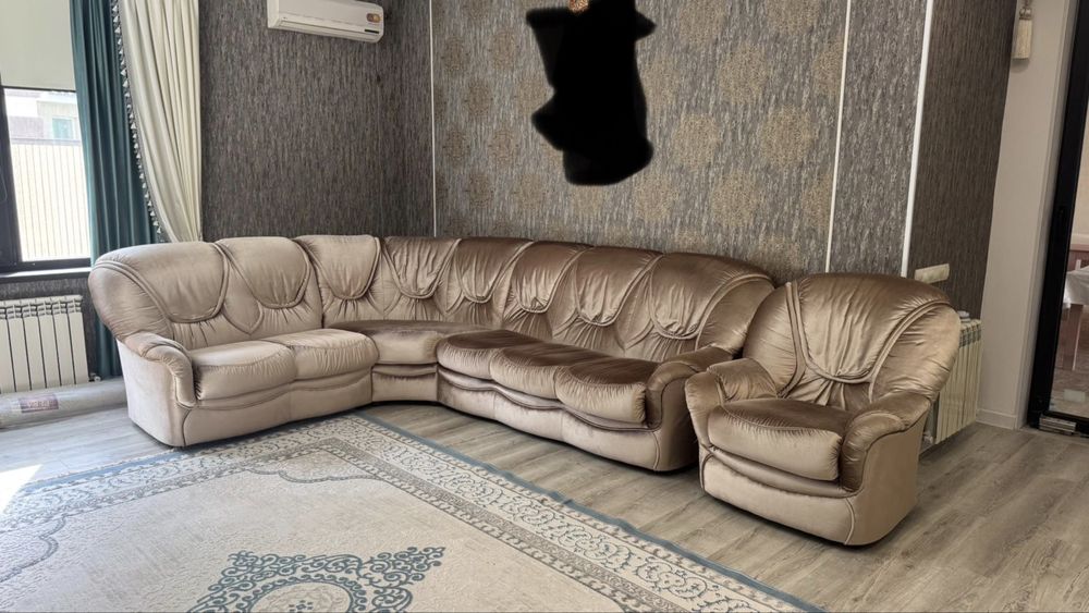 Продается диван + кресло
