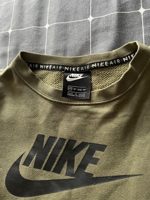 Дълга блуза NIKE в зелен цвят