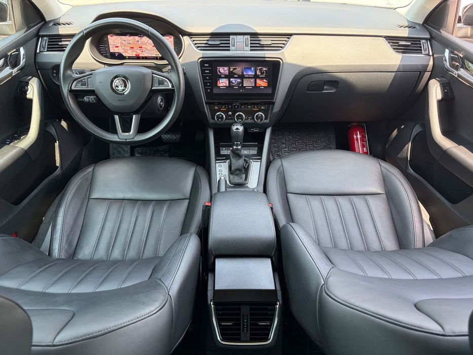Skoda Octavia 1.6 TDI DSG / GARANTIE 2 ANI / Distronic / Camera / LED / Bord Digital