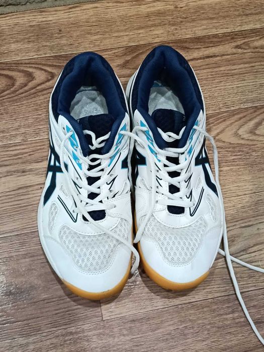 Asics кроссовкидля волейбола оригинал