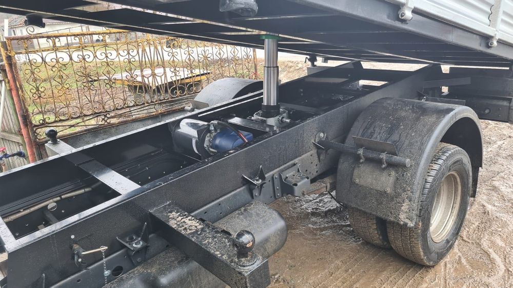 Vând Iveco daily 65C basculabil