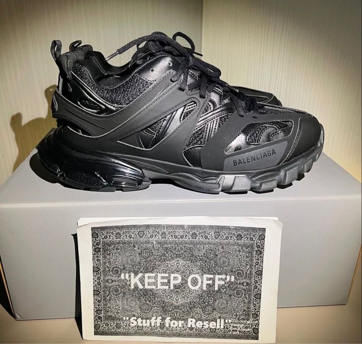 Balenciaga track