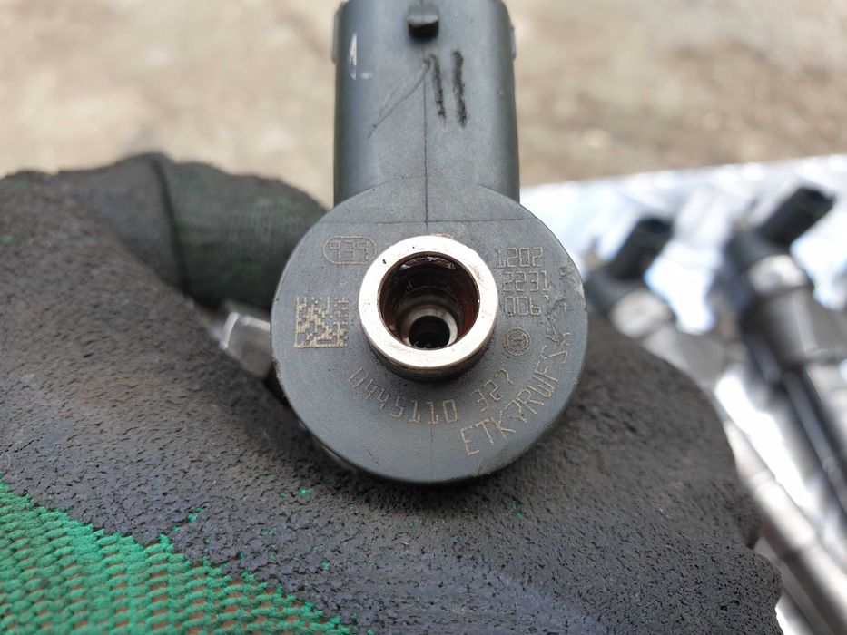 Injectoare Opel Insignia 2.0 Cdti 0445110327