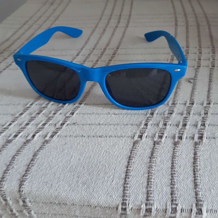 ochelari de soare pentru copii, din plastic