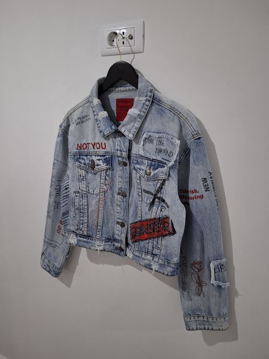 Geaca din denim Pull&Bear cu imprimeu pentru dama, mărimea M, jacheta de blugi din bumbac