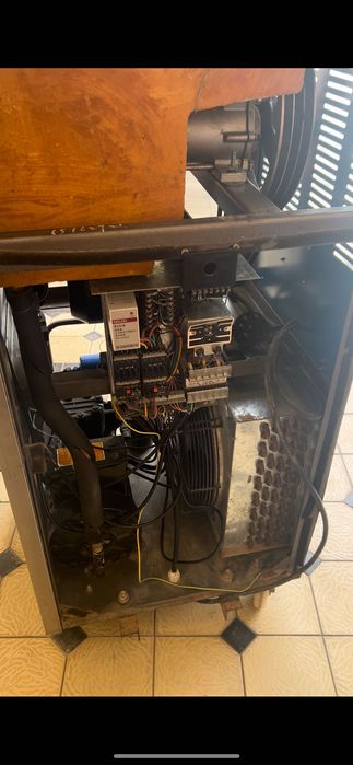 Muzqaymoq aparati Frigomat 380v sotiladi