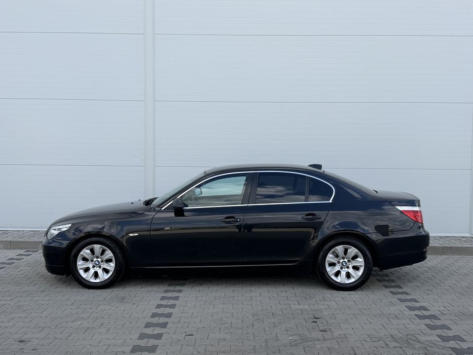 Bmw Seria 5 E60 Facelift 520d M47 - Interior Comfort Piele Nappa- Logic7-Navigatie mare-Faruri Bixenon