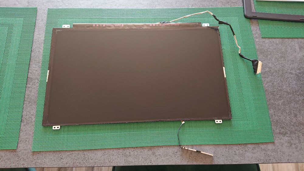 Acer Aspire E1 510 - лаптоп НА ЧАСТИ