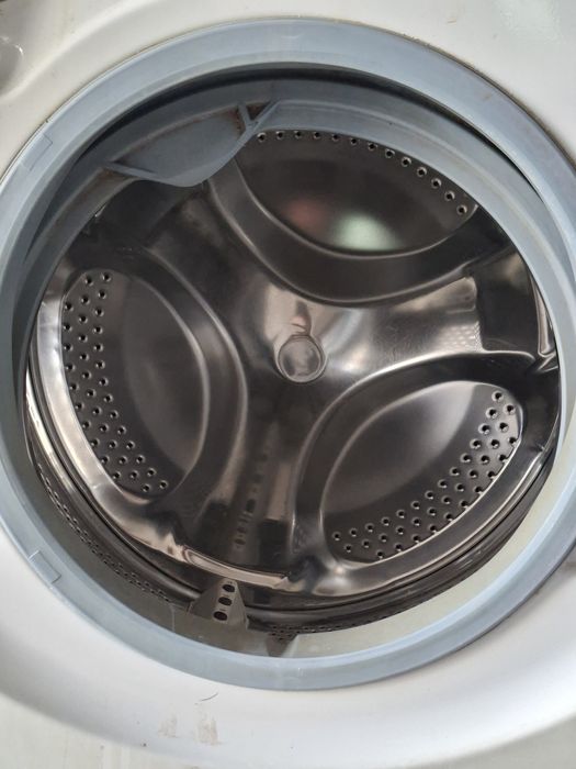 СРОЧНО! Стир.машинка Hotpoint Aniston 6кг.1200об.м