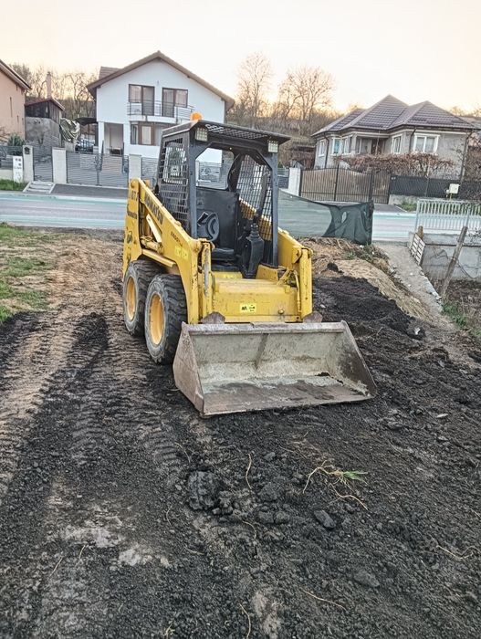 Închiriez Bobcat Ofer servicii cu bobcat și bascula de 3.5t