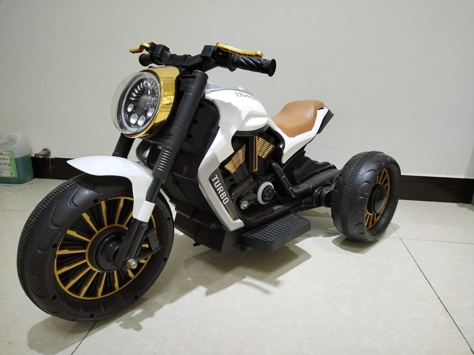 Motocicleta electricacu 3 roti Kinderauto BJDL1188 2x 35W 12V BT White