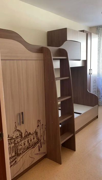 Продам срочно мебель