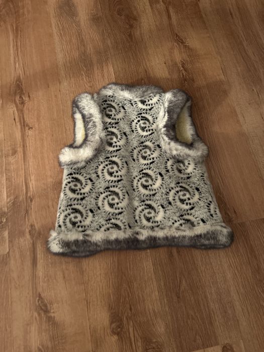 Vand blanita pentru fetite