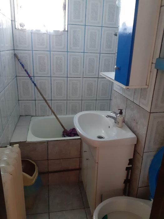 Apartament de închiriat.