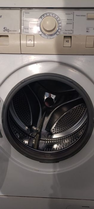 Продам стиральную машину LG