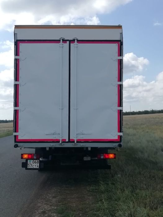 МАЗ 4371 .Пятитонник  2011года