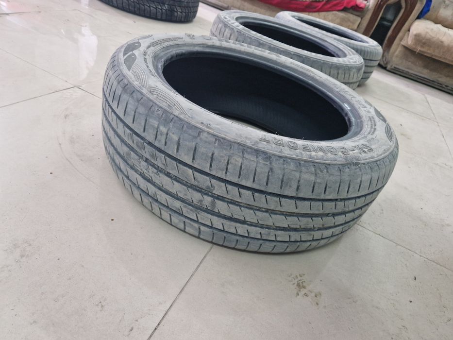 Покрышка на авто