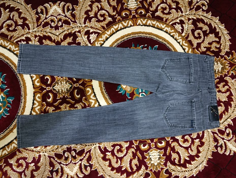 Джинсы мужские серые