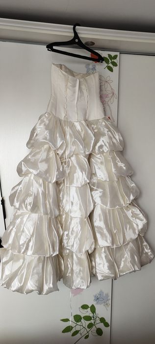 Продам шикарное свадебное платье