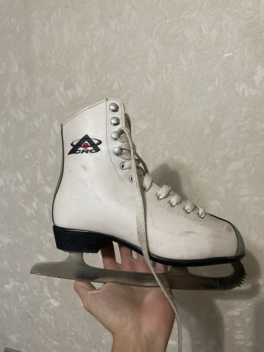 Женские Коньки профессиональные EUR 36