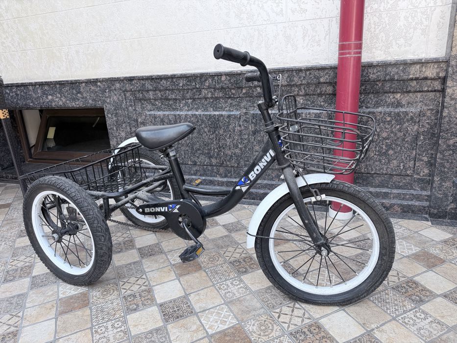 Детский велосипед хорошем состаяние