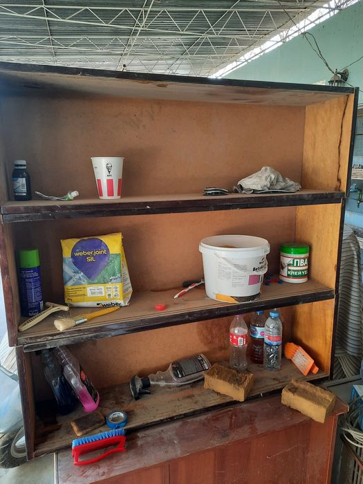 Книжные полки в отличном состояний