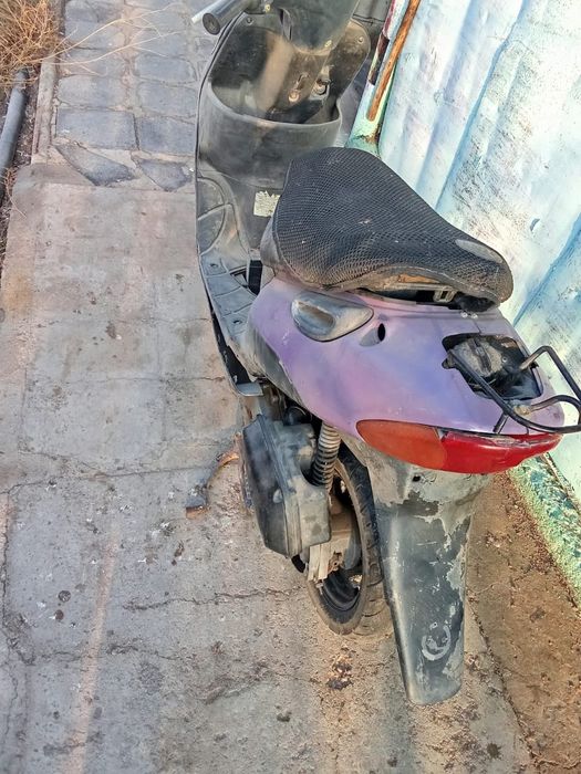 Продам мопед Сузуки летс 1