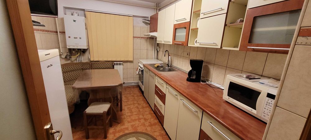 Apartament de inchiriat pe str. Calea Calarasilor(in zona Pistruiatu)