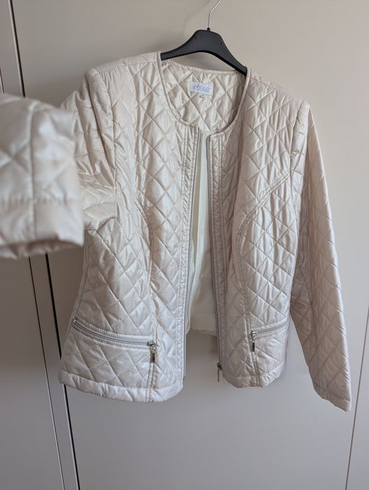 Geacă matlasată de tranziție, elegantă, culoare perlată
