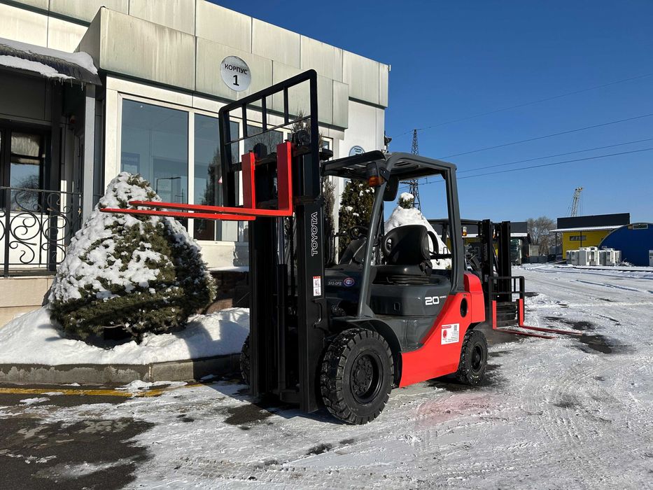 Аренда погрузчика в Алматы