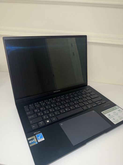 Продам Asus zenbook14 oled