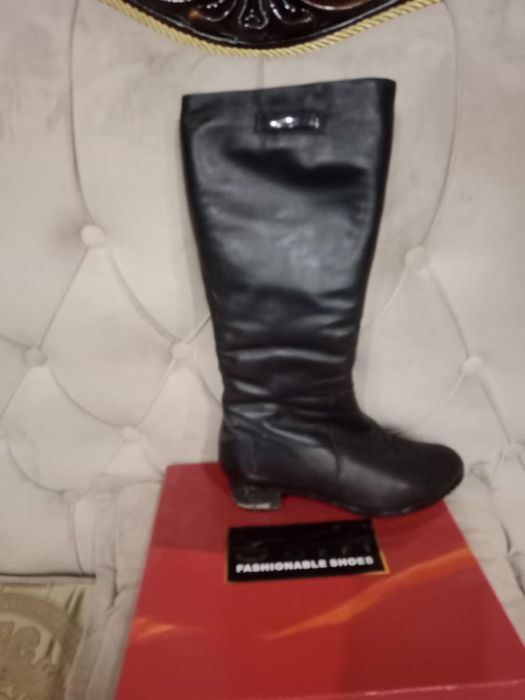 Женская обувь 38 размер