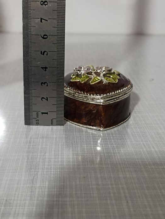 Продам красивую шкатулку