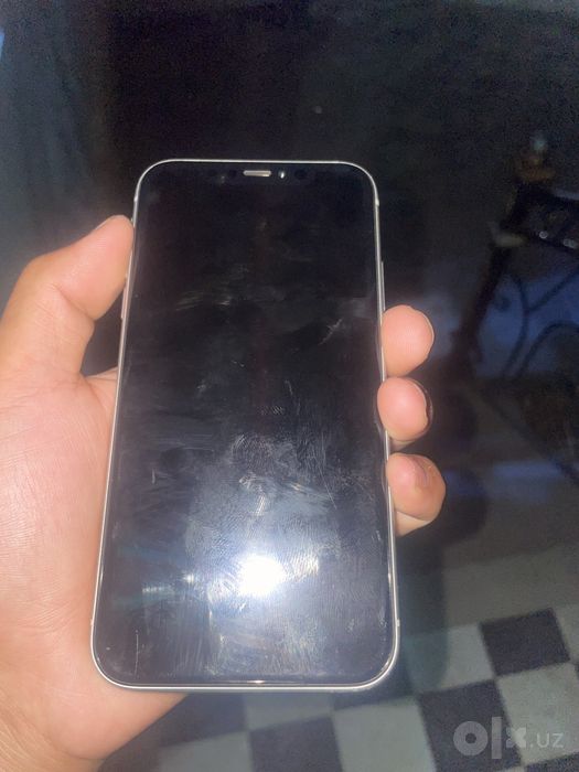 Iphone xr srochni sotiladi narxini kelishamiz