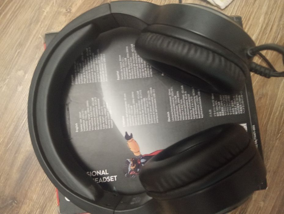 Căști gaming cu fir