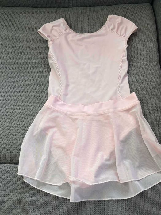 Поли туту, пачки и екипи за танци за 6-8 г