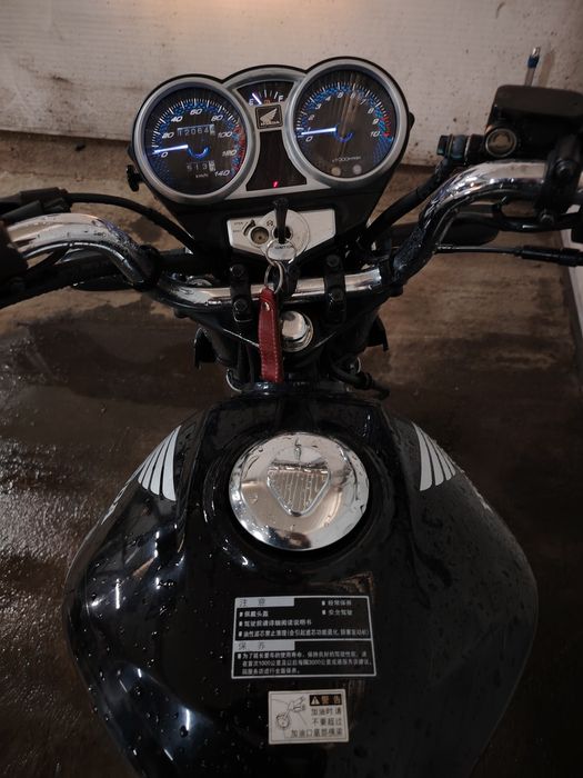 Мотоцикл Honda CB125