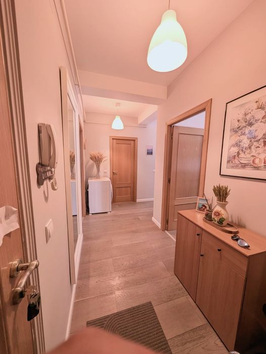 Vând apartament 3 camere