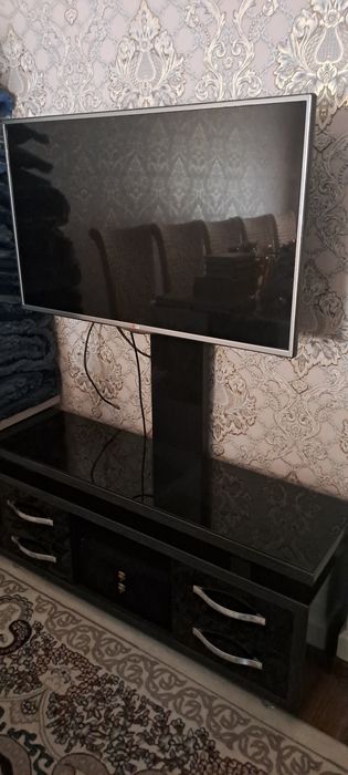 Подставка сотилади телевизор куйиш учун