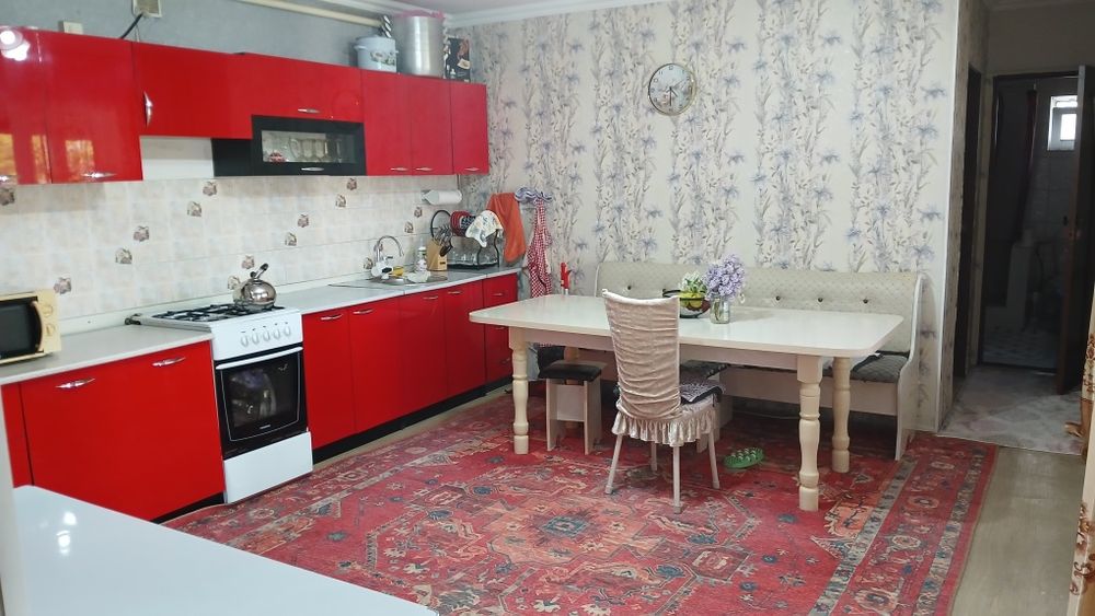 Продаётся дом из 3 комнат 8сот земли
