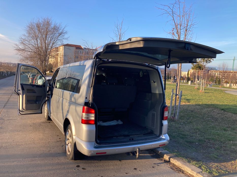 Volkswagen CARAVELLE T5 cu garanție
