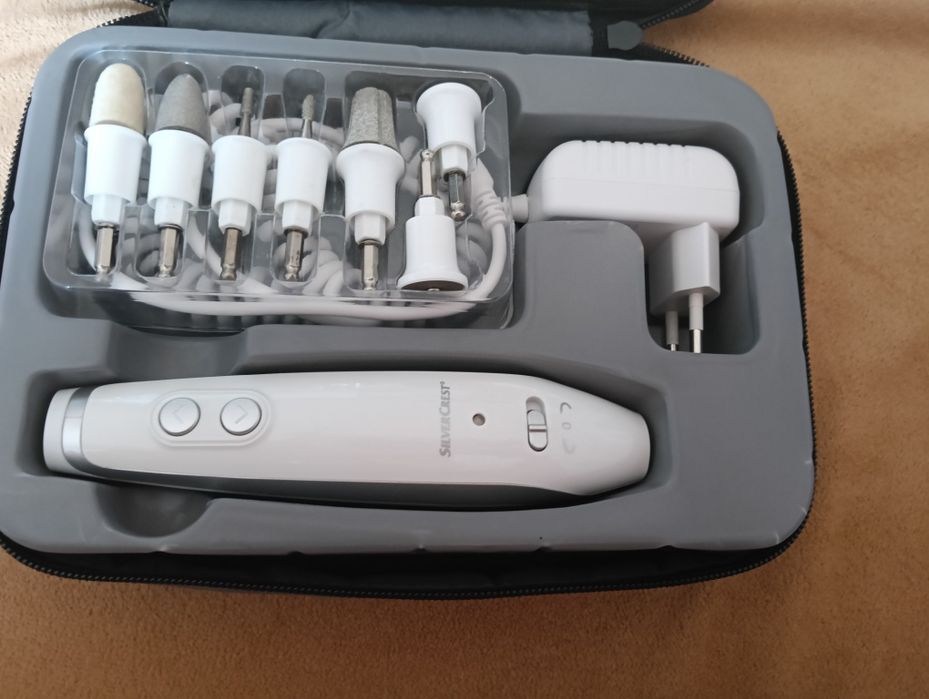 Set aparat pedichiura si manichiura SILVERCREST® SMPS 7 D2(pilă electrică manichiură/pedichiură)
