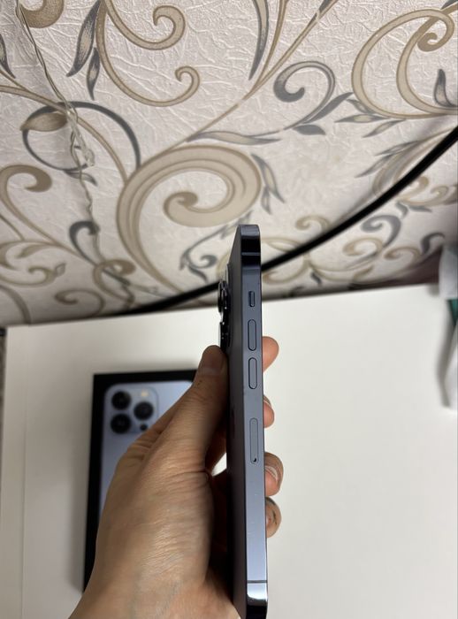 Продам Iphone 13 про 256 гб