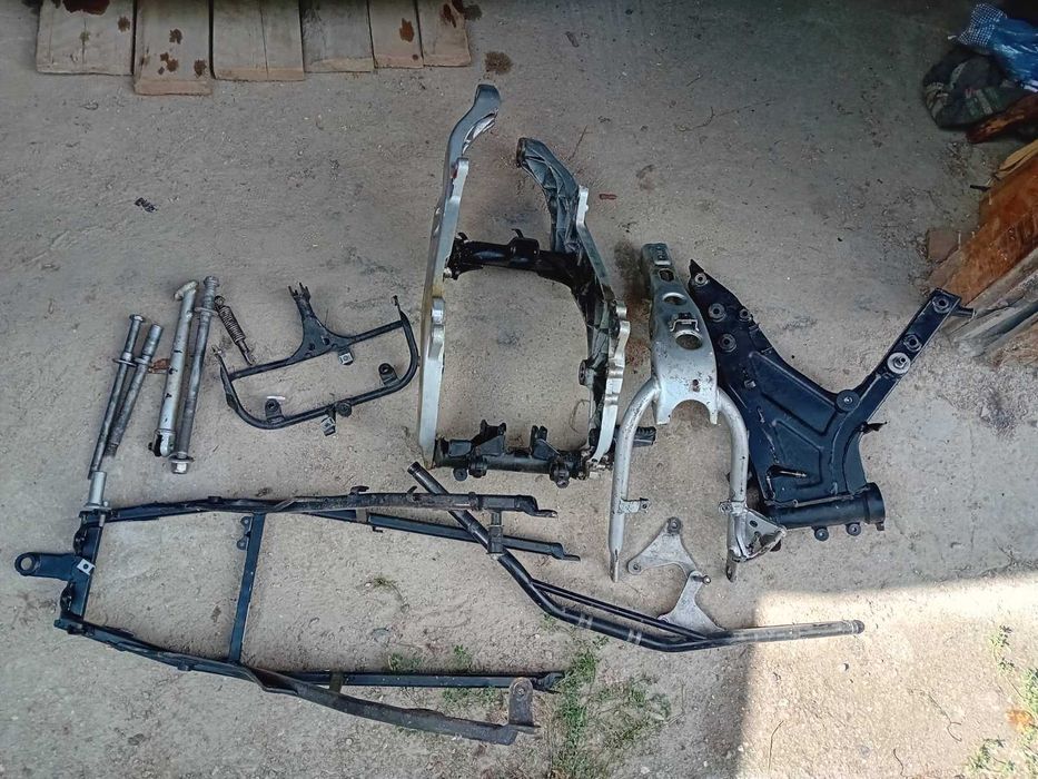 aprilia pegaso 650 cube на части