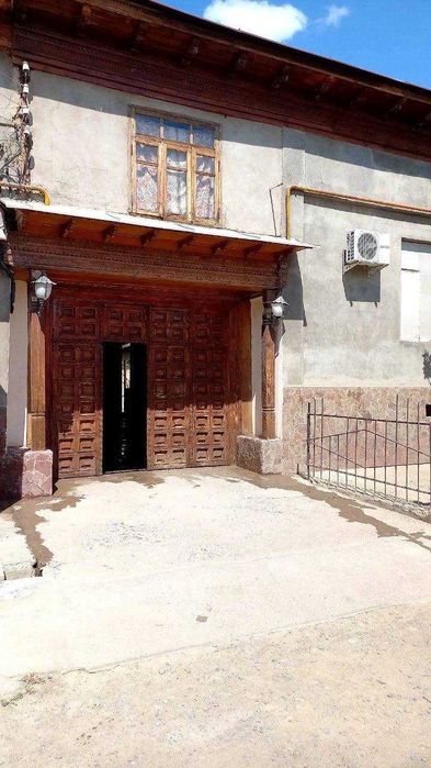 Тошкент вилояти Зангота тумани Фозилов маххаласи.